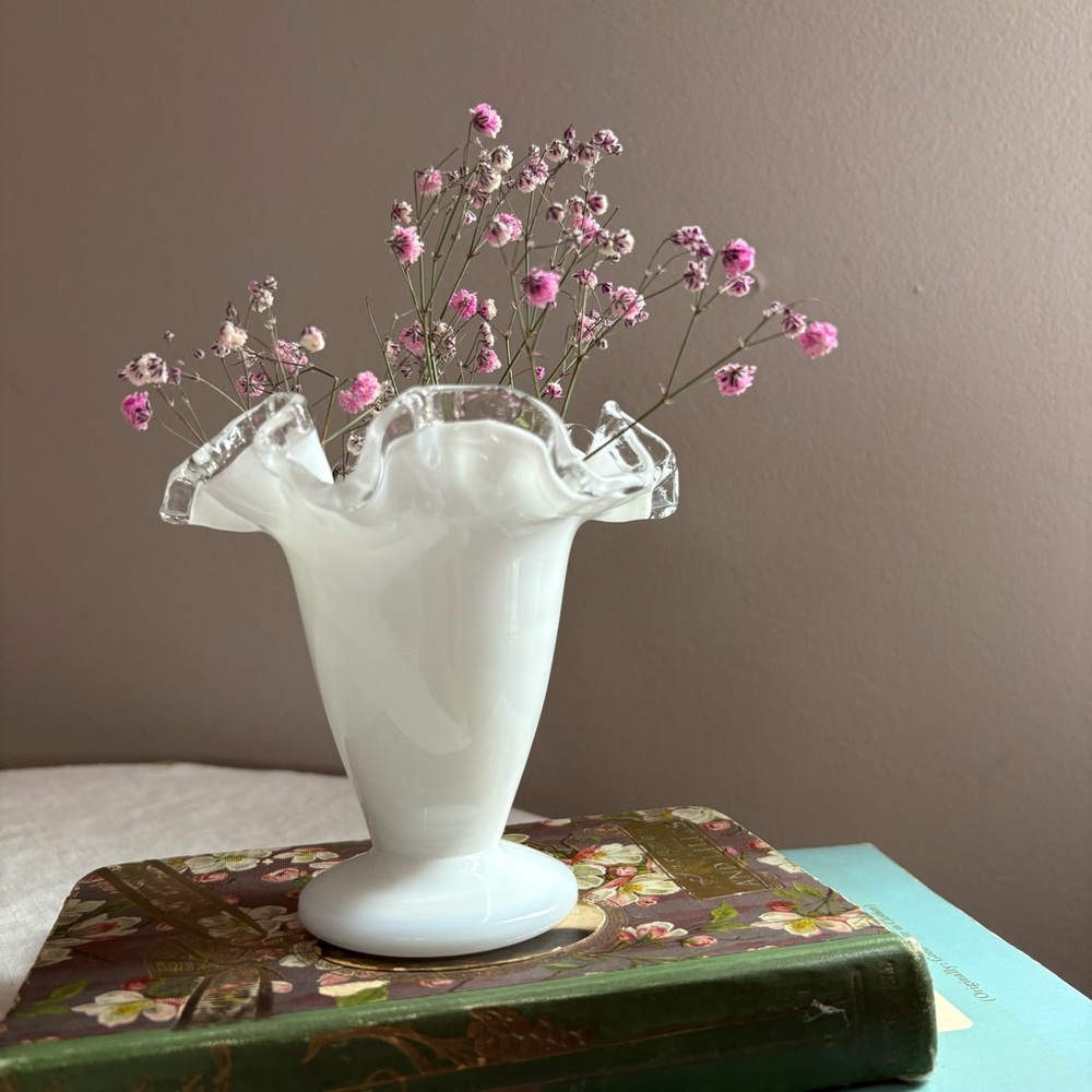 Vintage White Milk Glass Silver Crest Spanish Lace Trumpet Vase - small